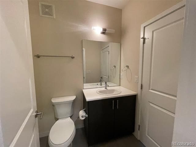 Building Photo - 1883 Vine St