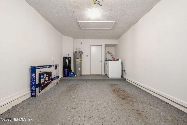 Building Photo - 11442 Squire Way Ln