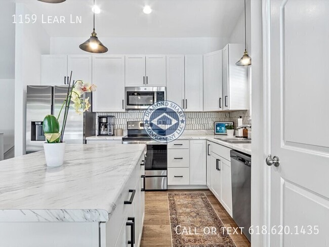 Building Photo - 1159 Lear Ln