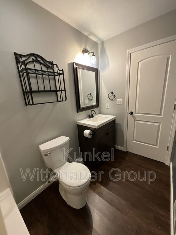 Building Photo - 329 Ring of Kerry Dr