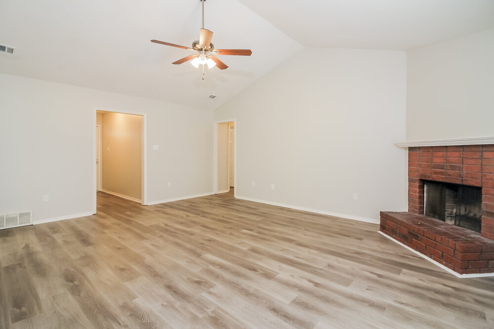Building Photo - 7095 Brandee Dr