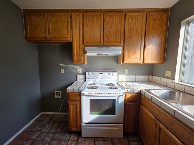 Building Photo - 3-bedroom single story in Turlock!