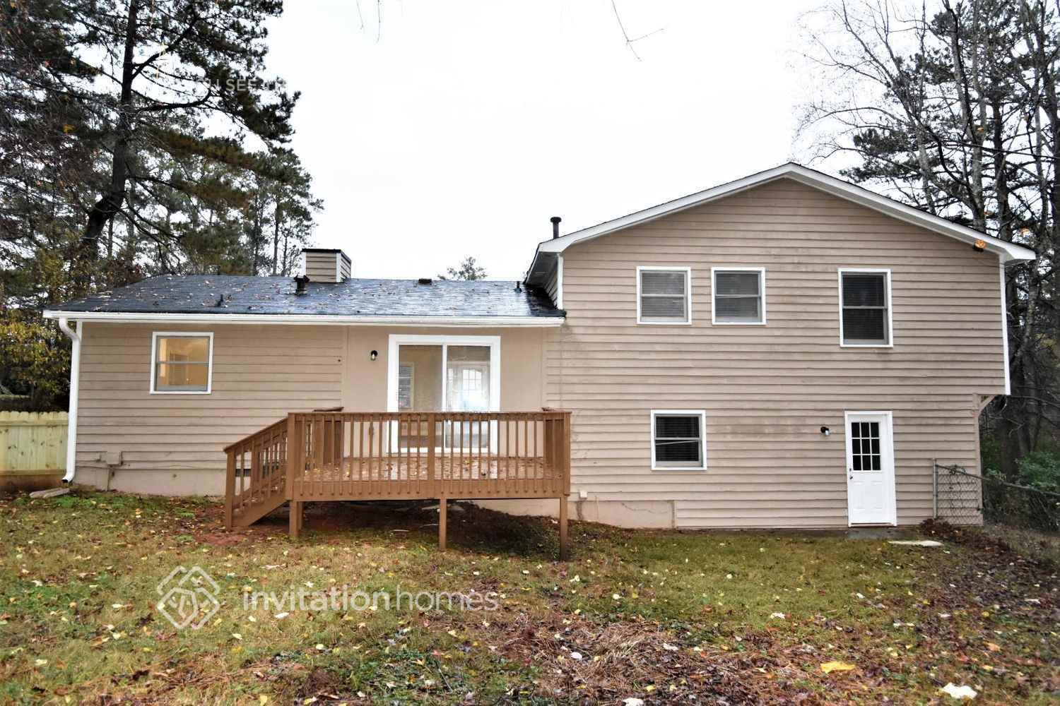 Building Photo - 1820 Suwanee Ridge Ct NW