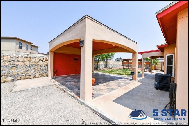 Building Photo - 11989 Mesquite Miel Dr