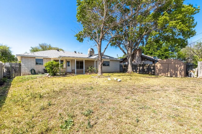 Building Photo - 178 Oakside