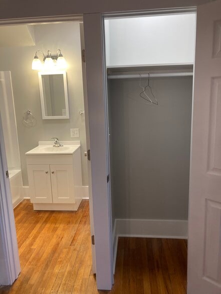 bath closet - 1241 Western Ave