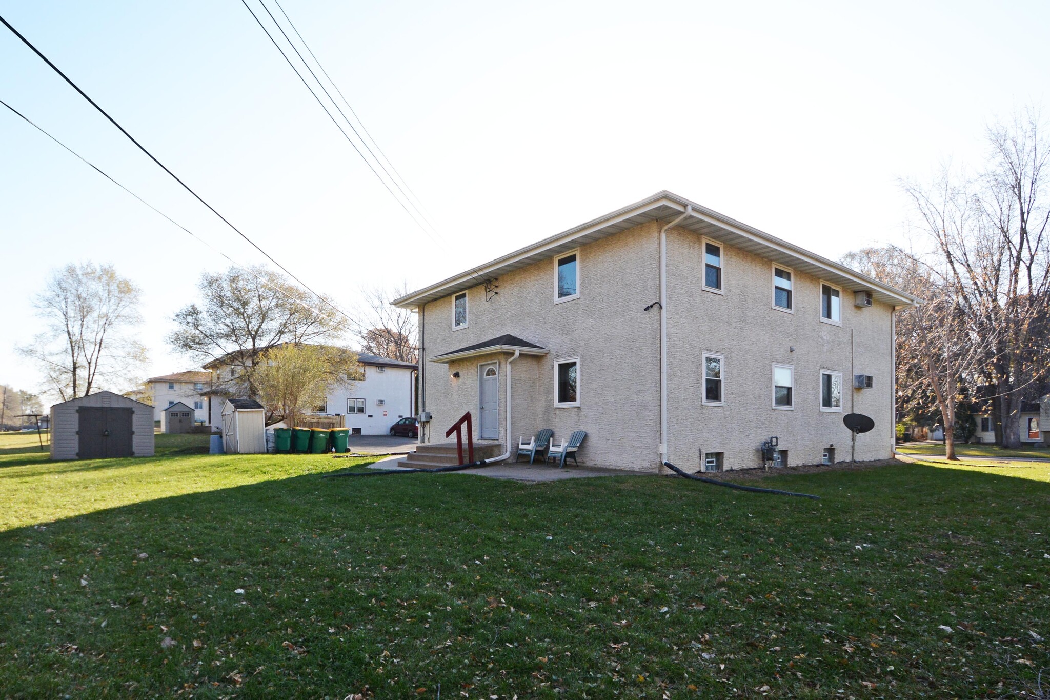Building Photo - 2105 Hillview Road