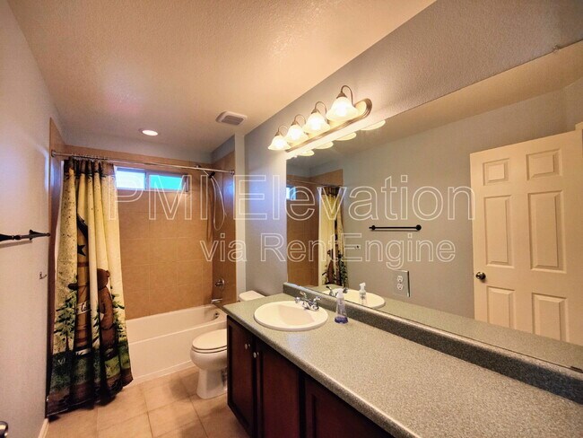 Building Photo - 21473 E Idyllwilde Dr