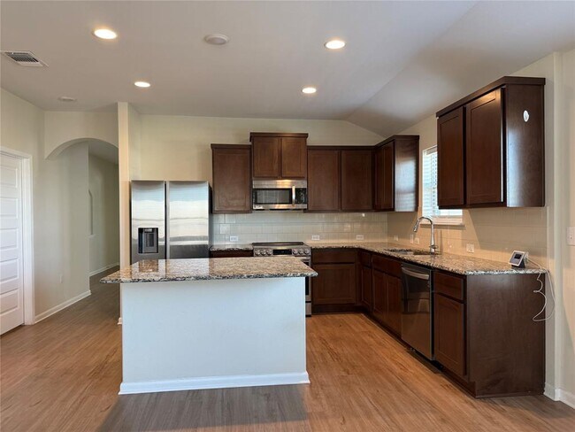 Building Photo - 9712 Grapevine Leaf Dr