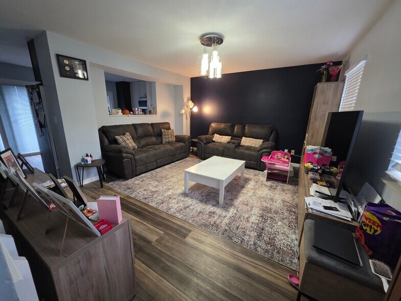 Building Photo - 7716 Flynnway Dr