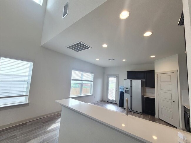 Building Photo - 7701 Lowenfield Dr