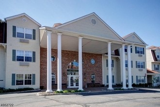 Building Photo - 6303 Richmond Rd