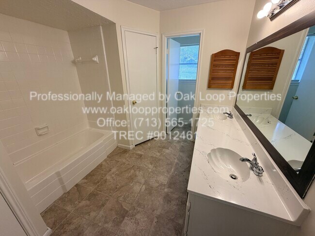 Building Photo - 1367 Gentle Bend Dr