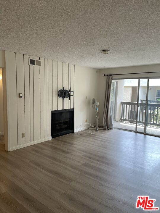 Building Photo - 5321 Raintree Cir