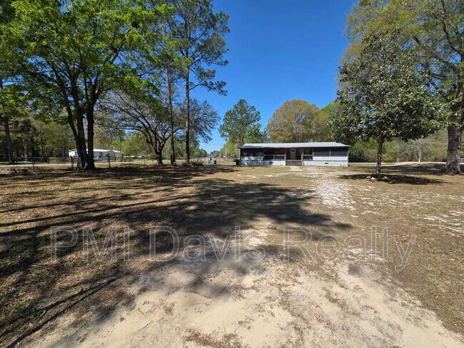 Building Photo - 2288 Amarylis Ave