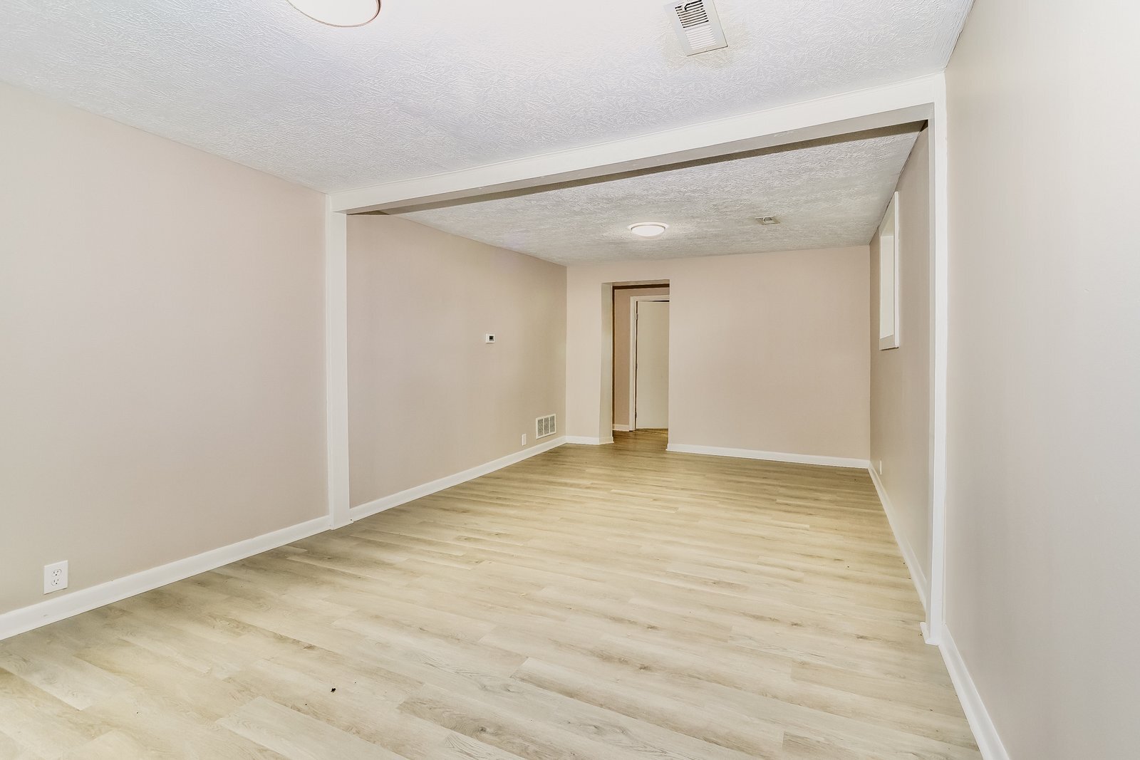 Building Photo - 3814 Franklin St