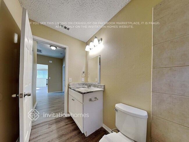 Building Photo - 1301 Woodthorpe Dr