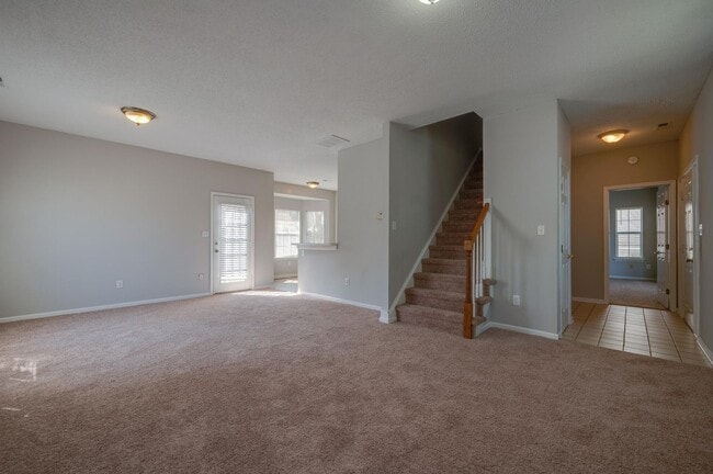 Building Photo - 1st Floor Primary Bedroom - Kiln Creek