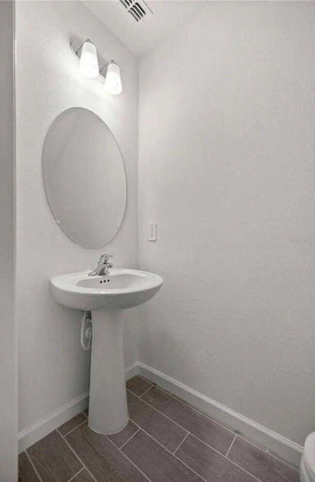 Building Photo - 3603 SE 37th Ave Rd