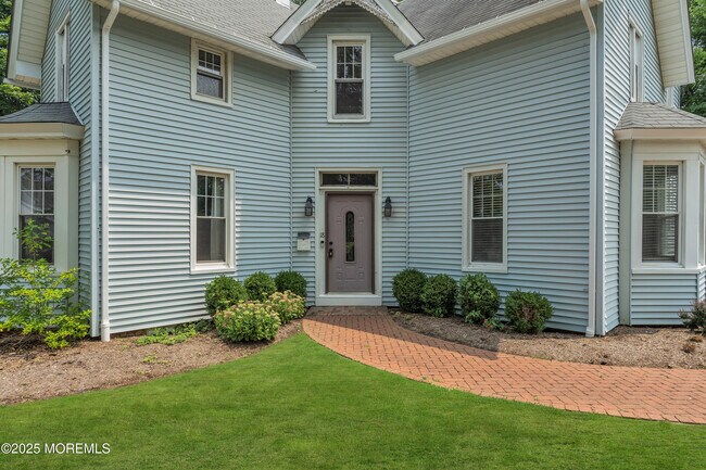 Building Photo - 18 Middletown Ave