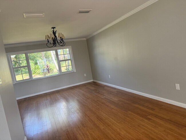 Building Photo - 1467 Newfound Harbor Dr