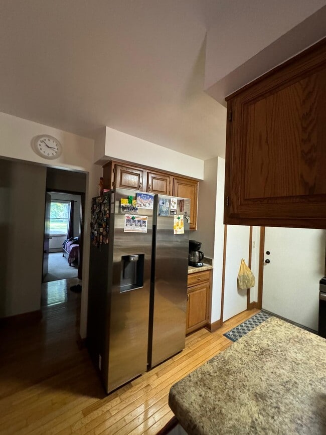 Building Photo - 8976 Lyniss Dr