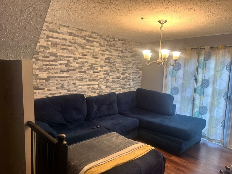 Building Photo - 8523 Grandhaven Ave