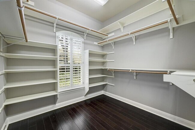 Building Photo - 12004 Mira Mesa Dr