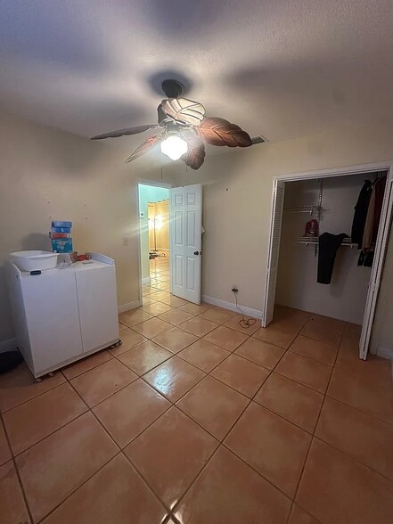 Building Photo - 1735 NW 51st St