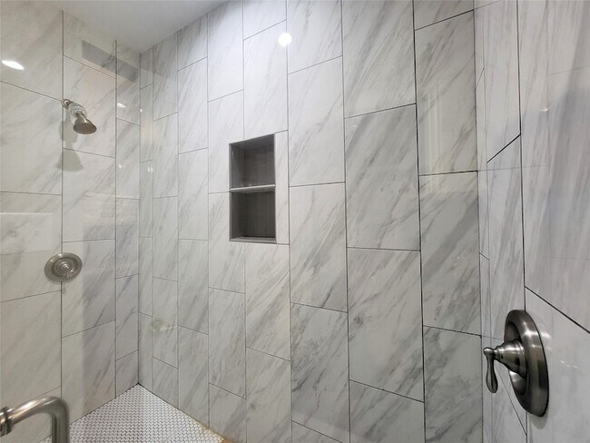 Building Photo - 2525 Colt Ln