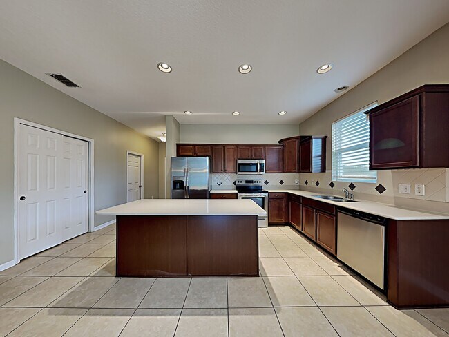 Building Photo - 3821 Enchantment Ln