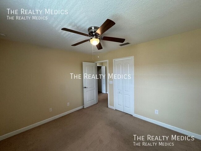 Building Photo - 2832 Adelaide Ct