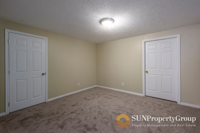 Building Photo - Large Basement Apartment in Great South Jordan Location!