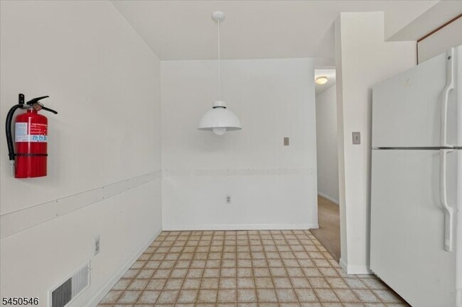 Building Photo - 24B Heritage Dr