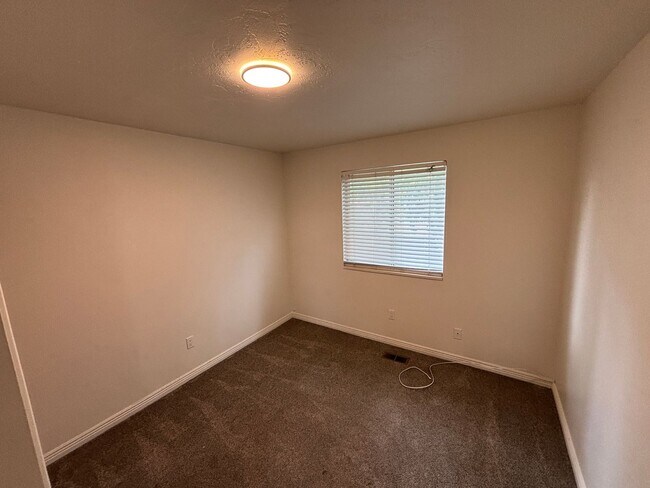 Building Photo - 3391 Wake Cir
