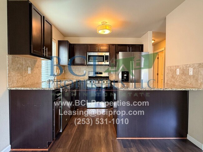 Building Photo - 412 T St SE