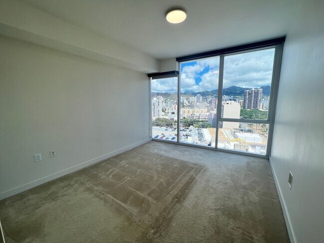 Building Photo - Symphony Honolulu 1 bedroom 1 bath with 1 parking