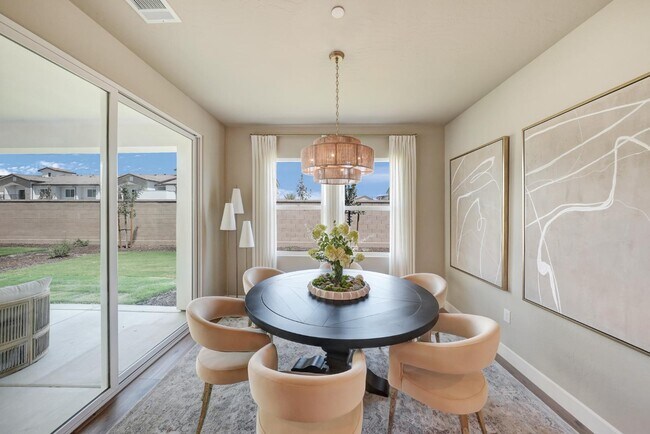 Building Photo - 2162 W Solo Wy