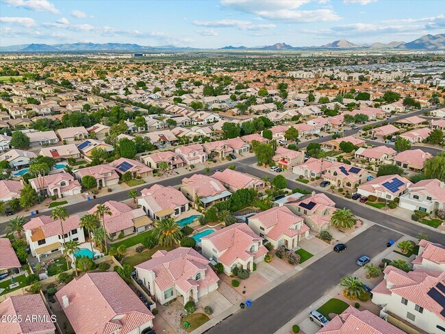 Building Photo - 4432 E Anderson Dr