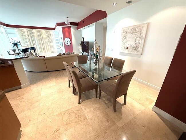 Building Photo - 3210 NE 5th St