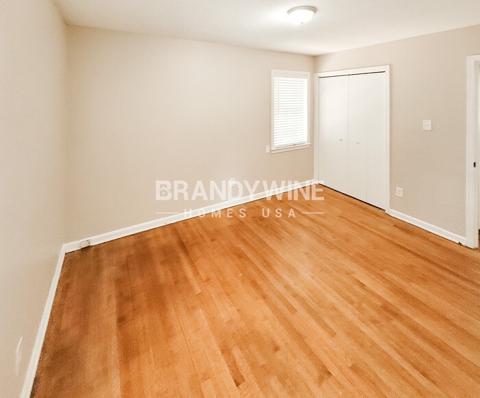 Building Photo - 3319 Shuster Cove