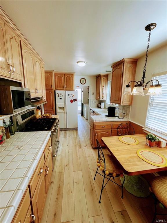 Building Photo - 13322 Valleyheart Dr