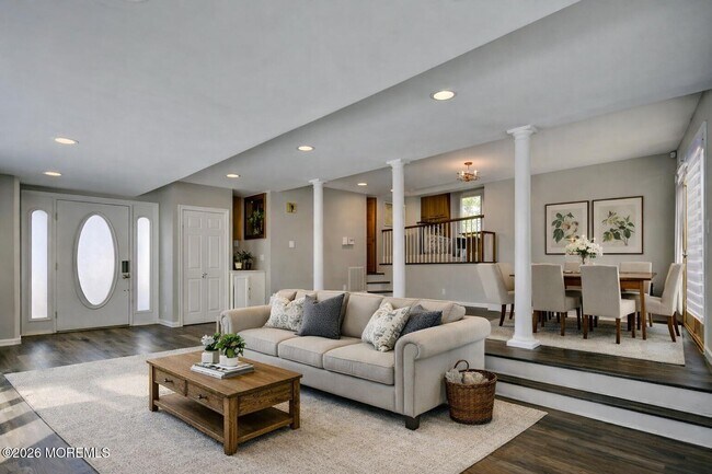 Building Photo - 17 Thomas Rd