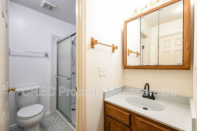 Building Photo - 207 Lynton Ct