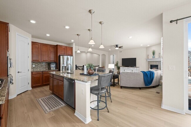 Building Photo - 2414 Leafdale Cir