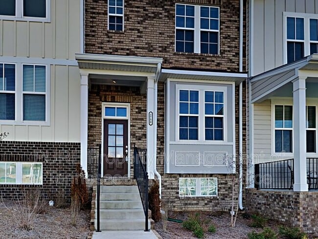Building Photo - 1750 Park Terrace Ln
