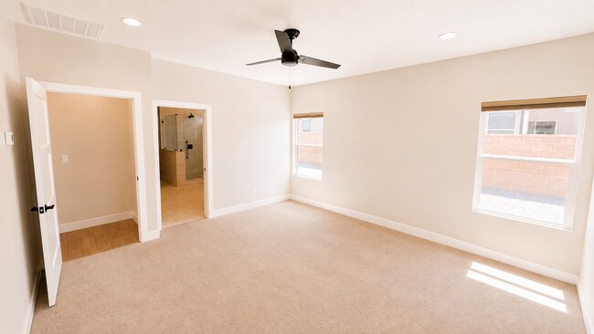 Building Photo - 436 S Desert Shelter Dr