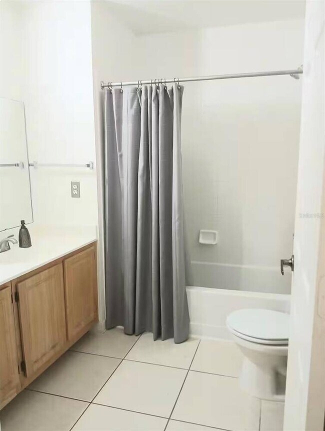 Building Photo - 4019 Venetian Bay Dr