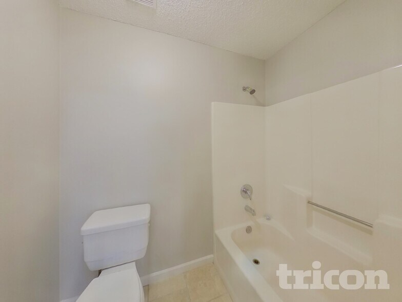 Building Photo - 8168 Fort Lee Trail