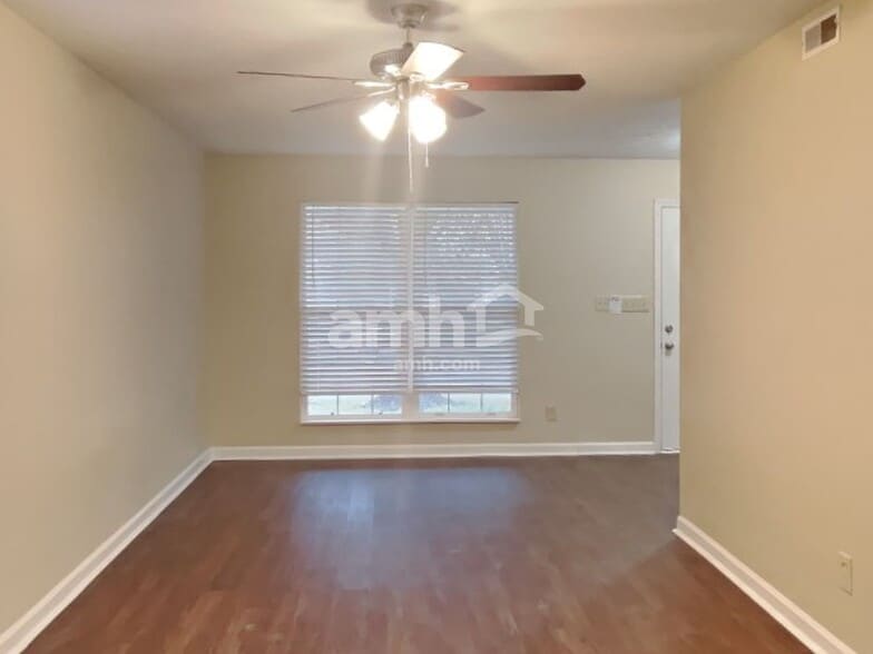 Building Photo - 5568 Alcott Ln